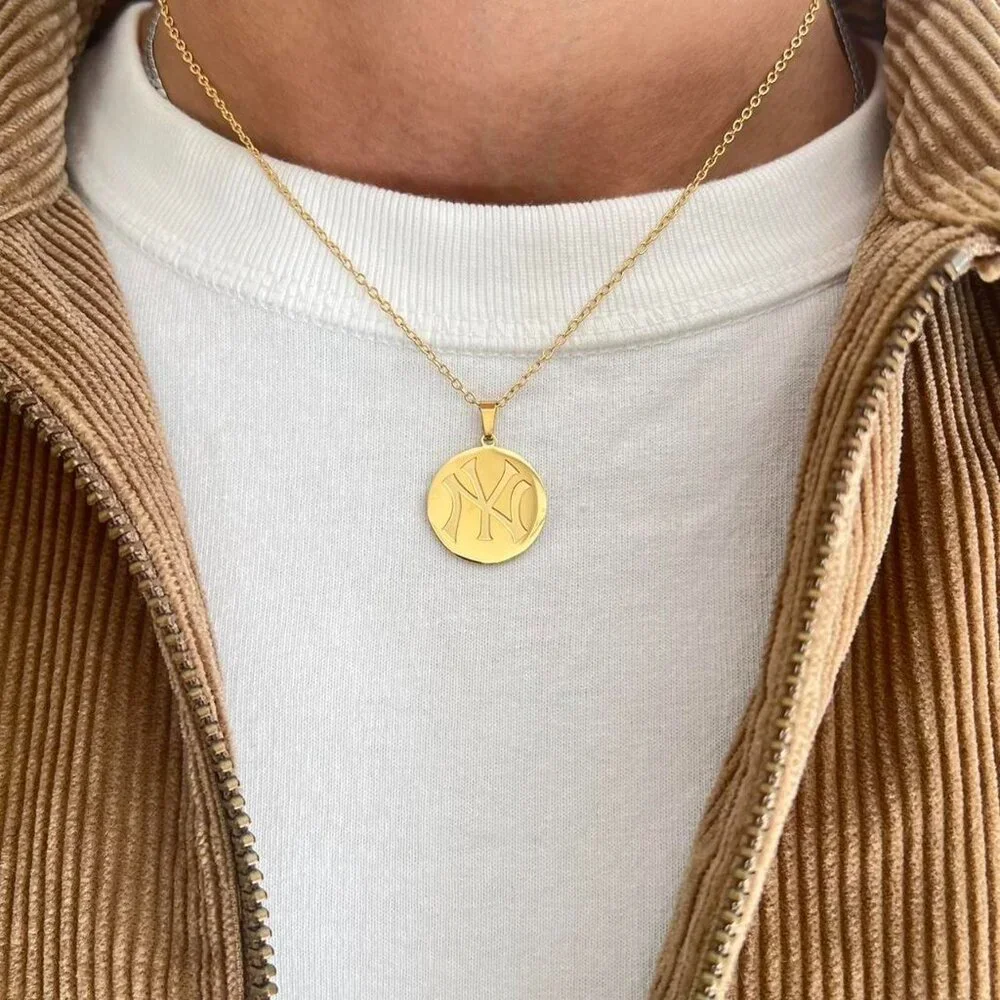 vintage style new york yankees gold necklace